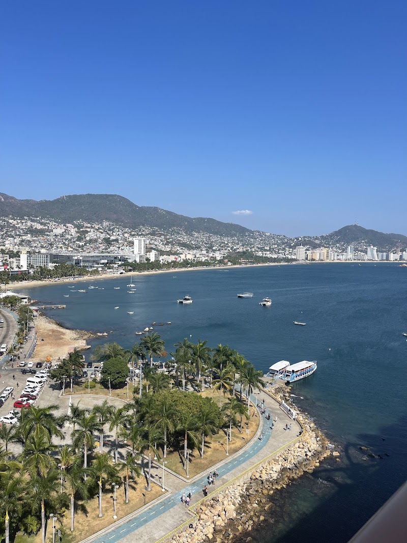 Parque De La Reina