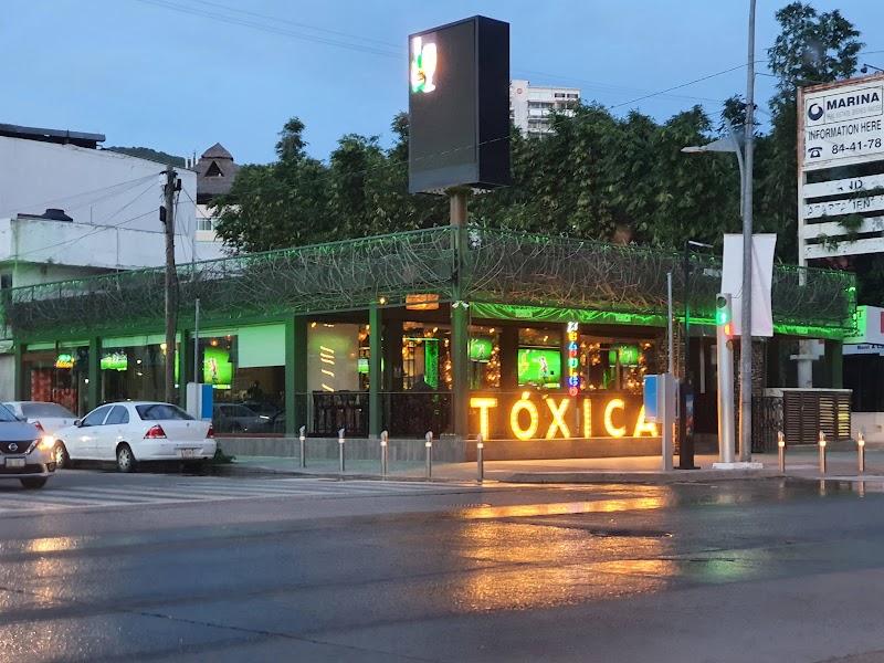 Tóxica Snack & Bar
