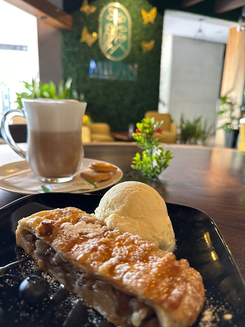 Milán Café