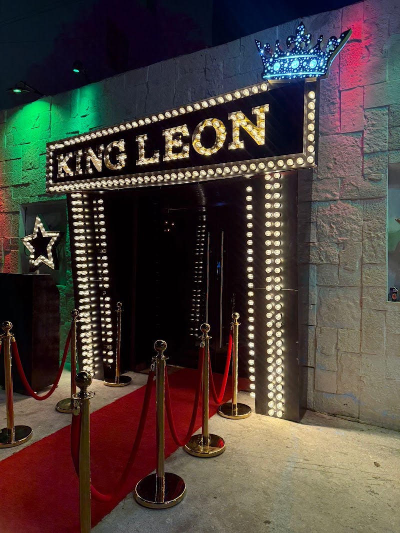 KING LEON BAR