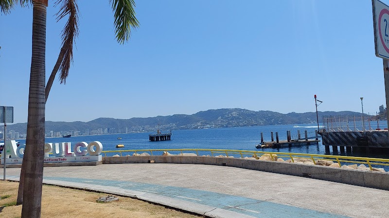 Parque De La Reina