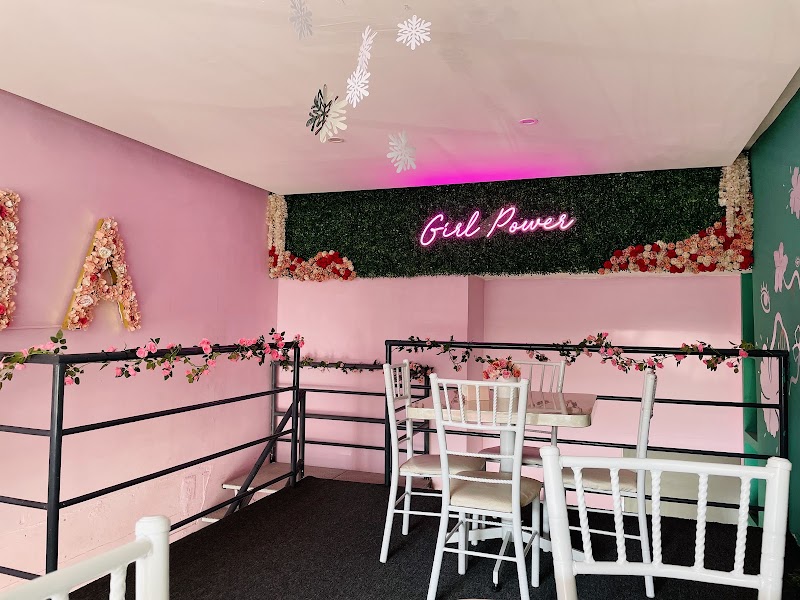 Emilia Café