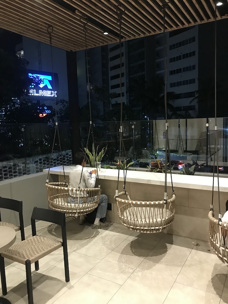 Starbucks Costera