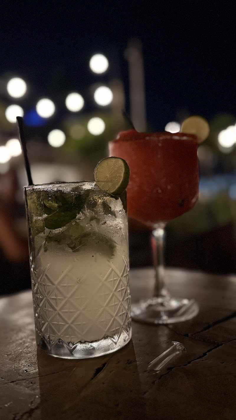 Terraza Sunset Bar