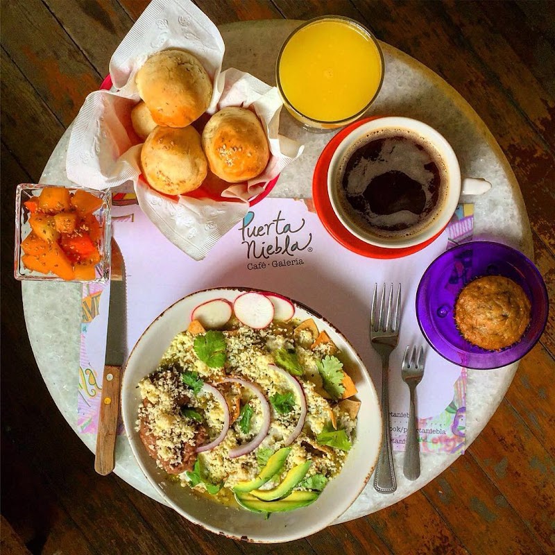 Puerta Niebla Café
