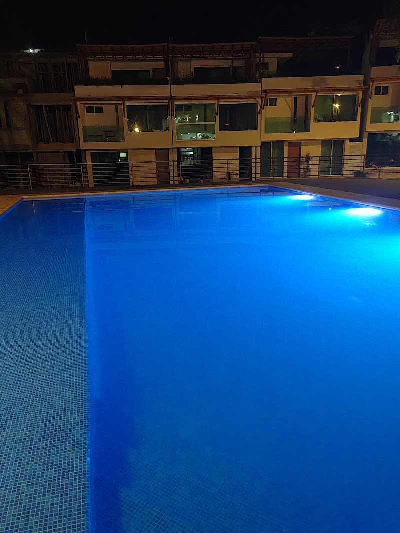 RESIDENCIAL "MARINA VILLAS"