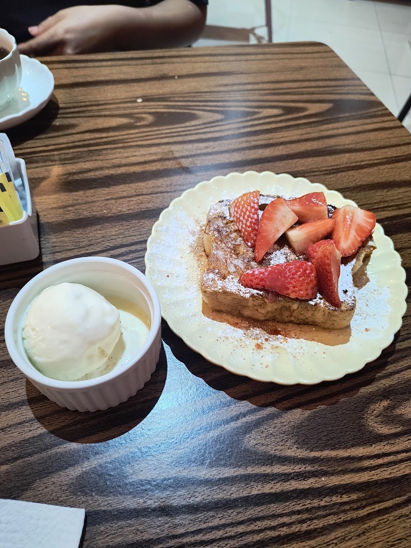 Emilia Café