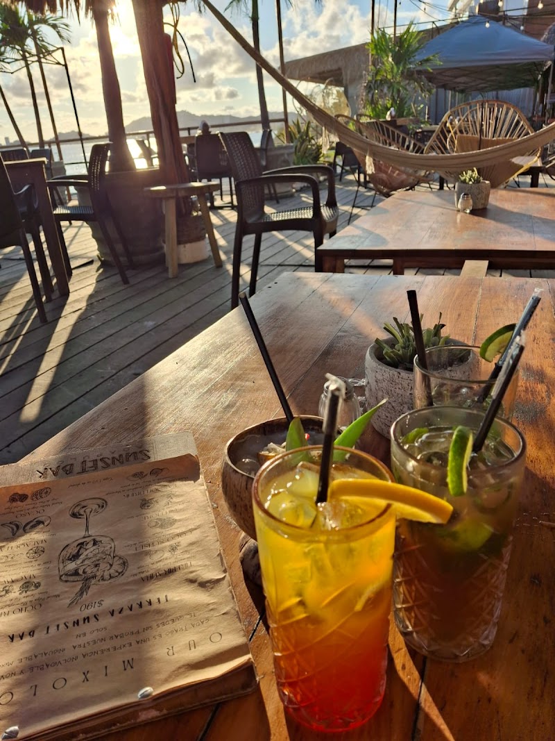 Terraza Sunset Bar