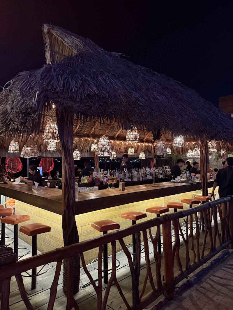 Terraza Sunset Bar