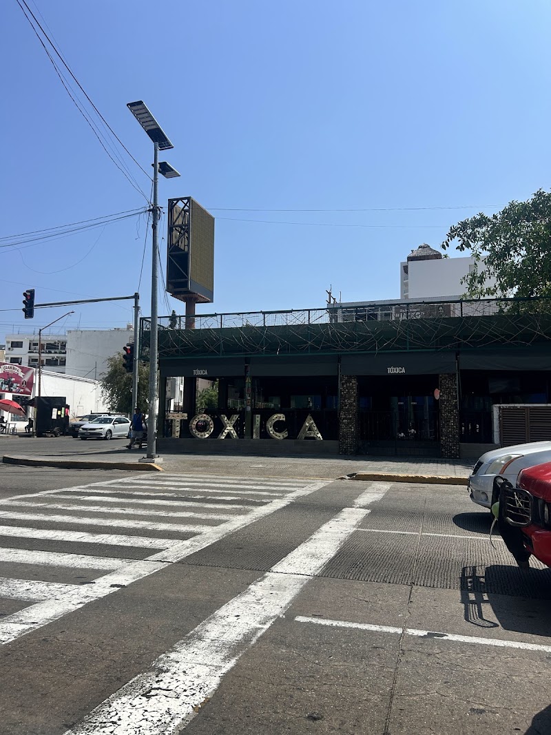 Tóxica Snack & Bar