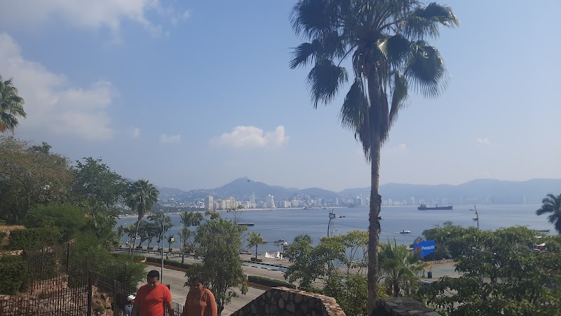 Parque De La Reina